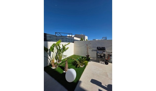 Återförsäljning - Villa -
Benijofar