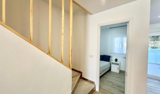 Brukt - Town House -
Torrevieja - Estacion De Autobuses