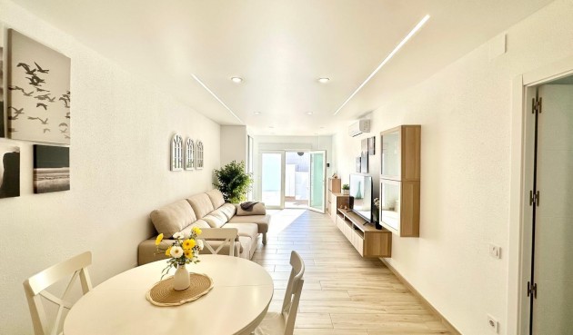 Brukt - Town House -
Torrevieja - Estacion De Autobuses