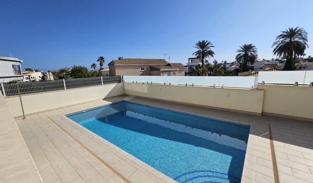Resale - Villa -
La Zenia - Costa Blanca