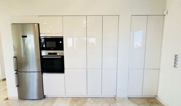 Resale - Villa -
La Zenia - Costa Blanca