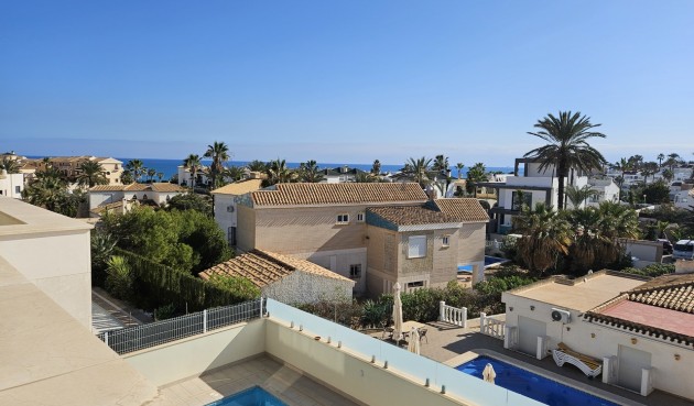Resale - Villa -
La Zenia - Costa Blanca