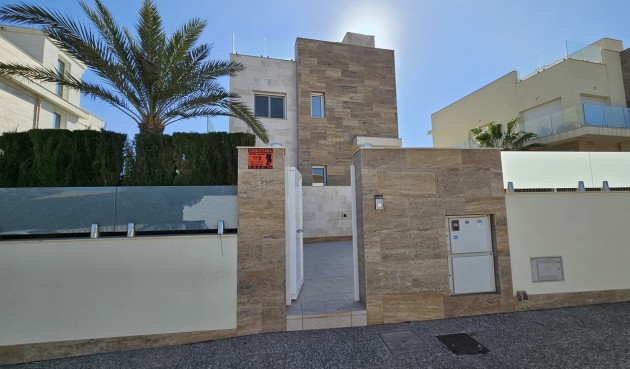 Resale - Villa -
La Zenia - Costa Blanca