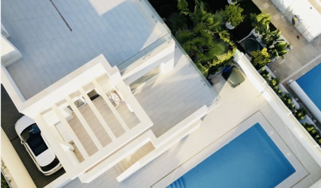 Resale - Villa -
La Zenia - Costa Blanca