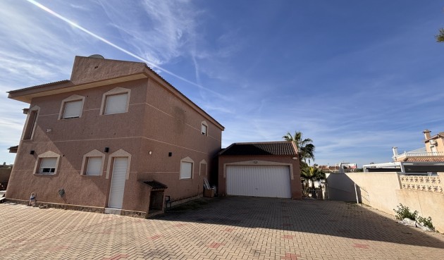 Resale - Villa -
Benijofar - Costa Blanca