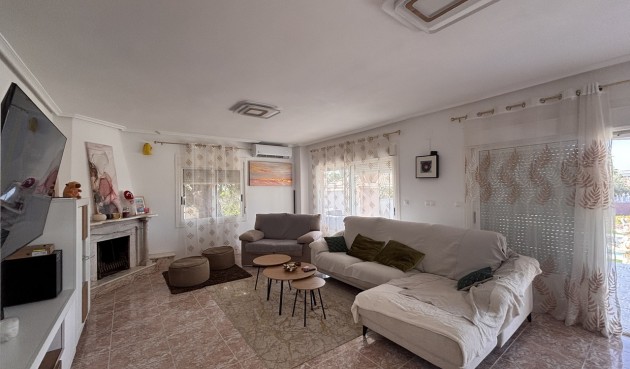 Resale - Villa -
Benijofar - Costa Blanca