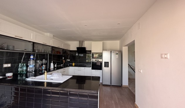 Resale - Villa -
Benijofar - Costa Blanca