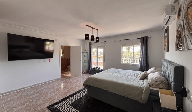 Resale - Villa -
Benijofar - Costa Blanca