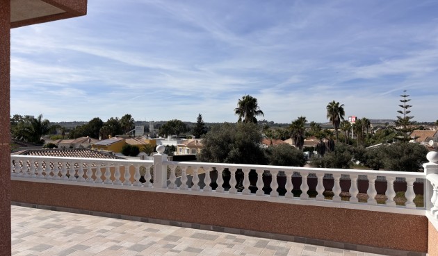 Resale - Villa -
Benijofar - Costa Blanca
