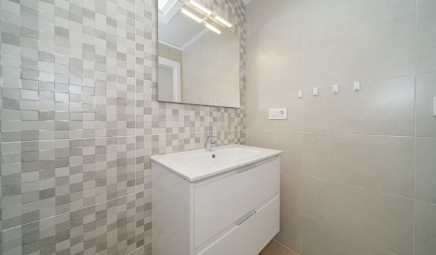 Brukt - Villa -
Avileses - Inland