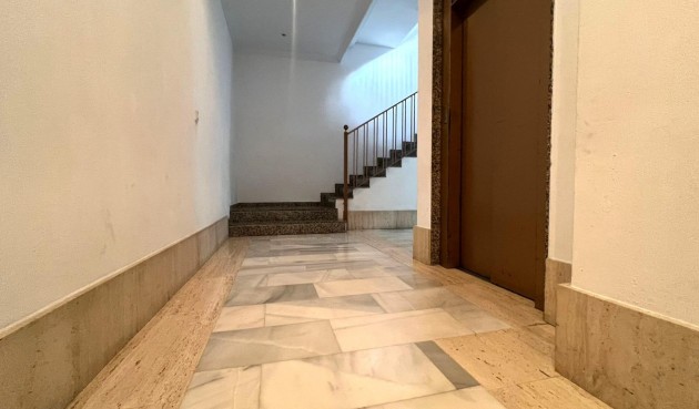 Resale - Apartment -
Torrevieja