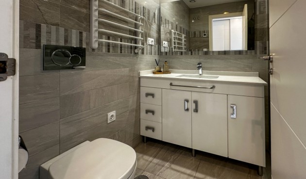 Återförsäljning - Apartment -
Torrevieja - Costa Blanca