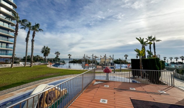 Återförsäljning - Apartment -
Torrevieja - Costa Blanca