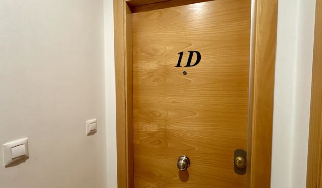 Resale - Apartment -
San Miguel de Salinas - Inland