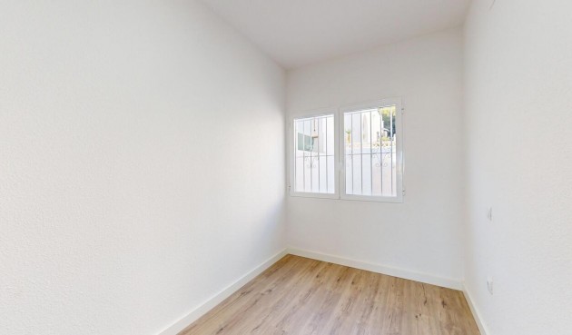 Brukt - Bungalow -
Villamartin - Costa Blanca