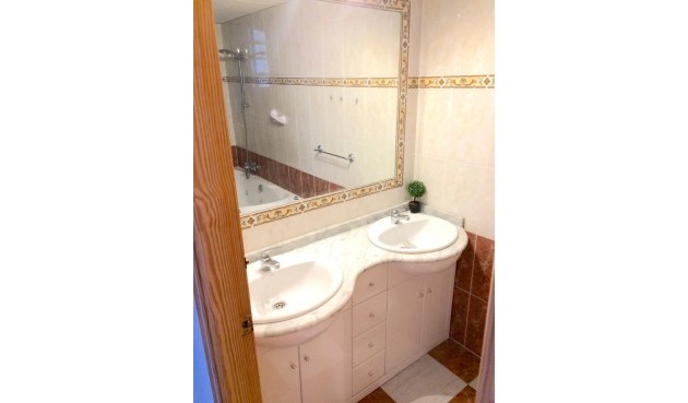 Brukt - Town House -
Playa Flamenca - Costa Blanca