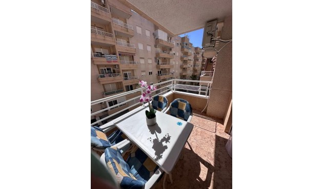 Brukt - Apartment -
Torrevieja - Centro - Muelle Pesquero