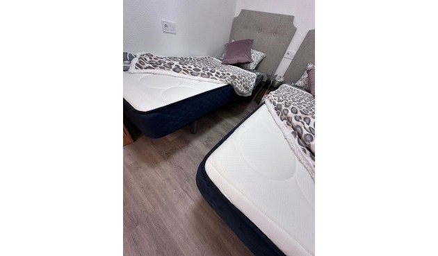 Brukt - Apartment -
Torrevieja - Centro - Muelle Pesquero