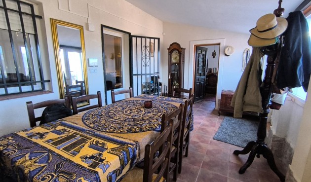 Brukt - Villa -
Villena - Inland