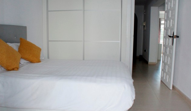 Återförsäljning - Villa -
Orihuela Costa - Costa Blanca