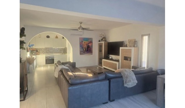 Återförsäljning - Villa -
Rojales - Inland