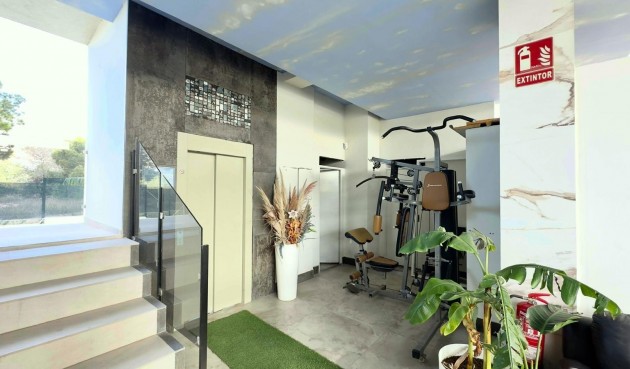 Reventa - Apartment -
Finestrat