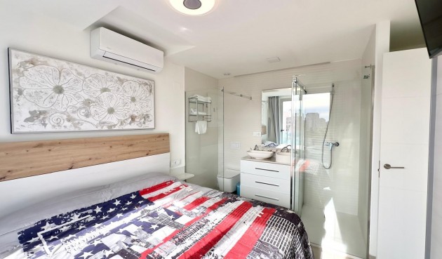 Reventa - Apartment -
Finestrat