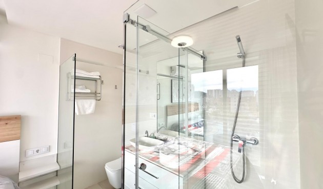 Reventa - Apartment -
Finestrat