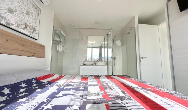 Reventa - Apartment -
Finestrat