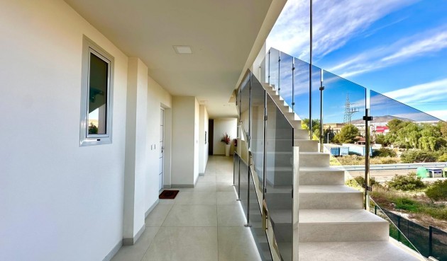 Reventa - Apartment -
Finestrat