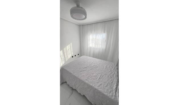 Återförsäljning - Takvåning -
Orihuela Costa - La Zenia