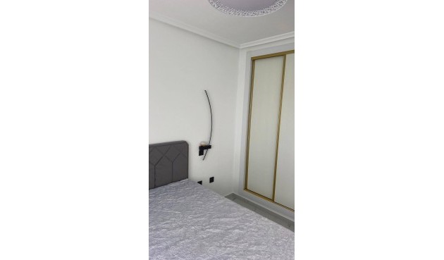 Återförsäljning - Takvåning -
Orihuela Costa - La Zenia