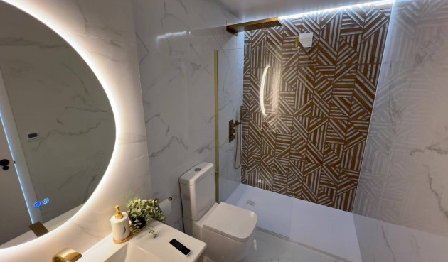 Återförsäljning - Takvåning -
Orihuela Costa - La Zenia