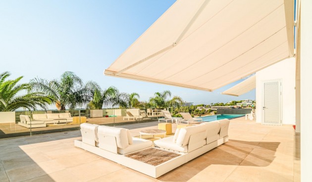 Resale - Villa -
Orihuela - Las Colinas Golf