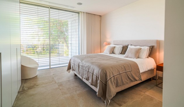 Resale - Villa -
Orihuela - Las Colinas Golf