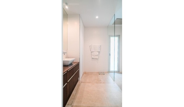 Resale - Villa -
Orihuela - Las Colinas Golf