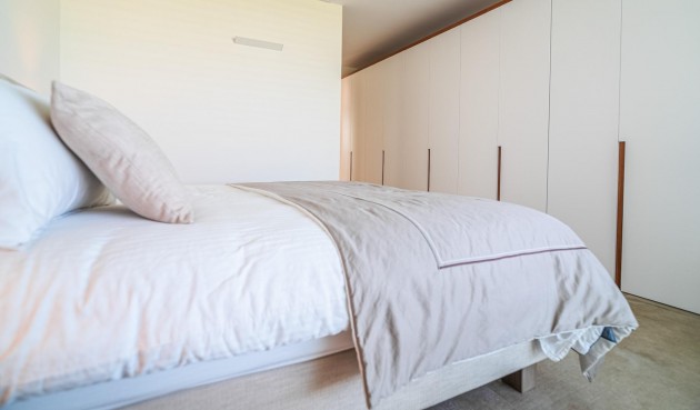 Resale - Villa -
Orihuela - Las Colinas Golf