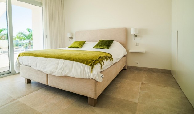 Resale - Villa -
Orihuela - Las Colinas Golf