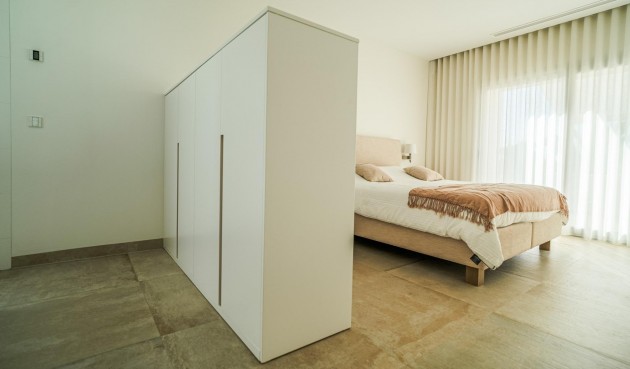 Resale - Villa -
Orihuela - Las Colinas Golf