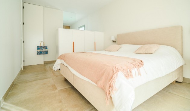 Resale - Villa -
Orihuela - Las Colinas Golf