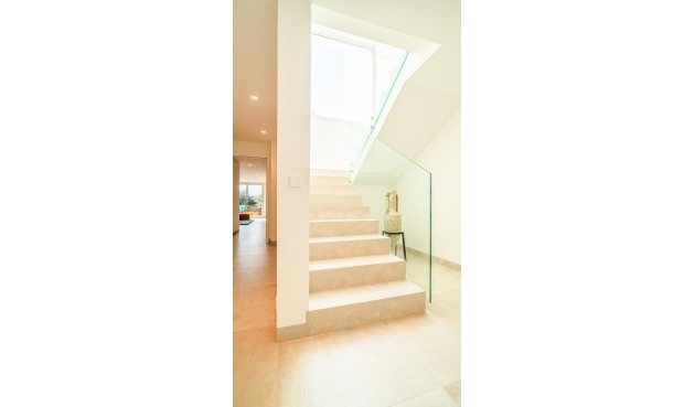 Resale - Villa -
Orihuela - Las Colinas Golf