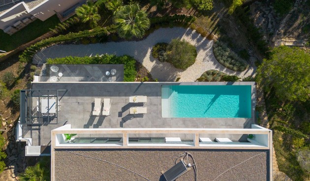 Återförsäljning - Villa -
Orihuela - Las Colinas Golf