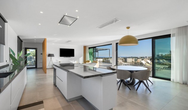 Återförsäljning - Villa -
Orihuela - Las Colinas Golf