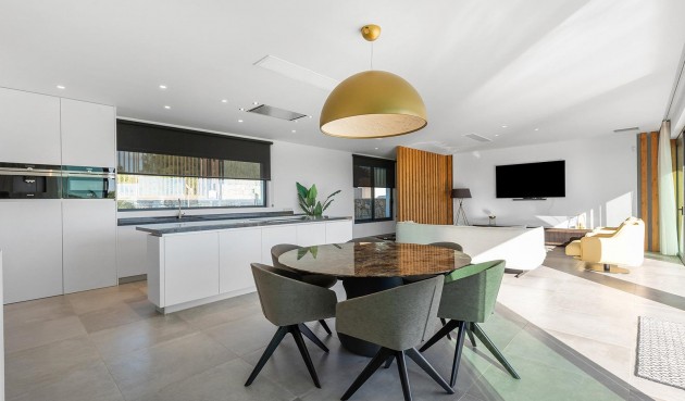 Återförsäljning - Villa -
Orihuela - Las Colinas Golf