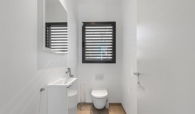 Återförsäljning - Villa -
Orihuela - Las Colinas Golf