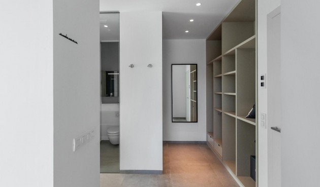 Återförsäljning - Villa -
Orihuela - Las Colinas Golf