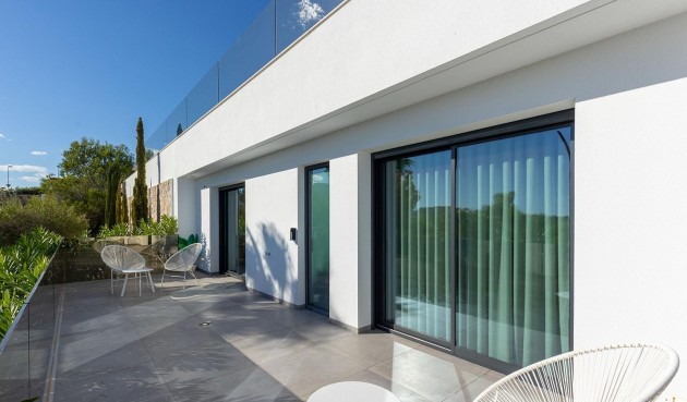 Återförsäljning - Villa -
Orihuela - Las Colinas Golf