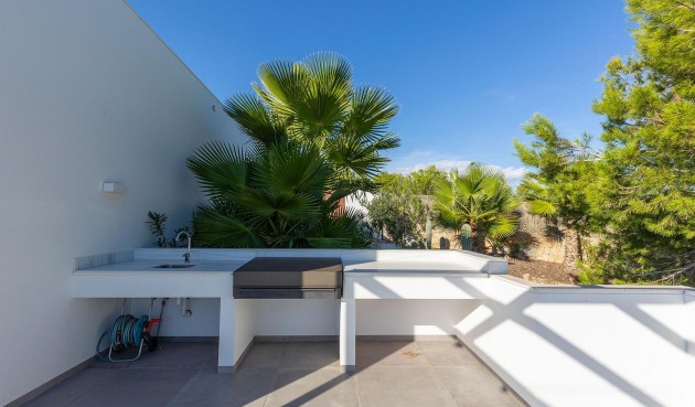 Återförsäljning - Villa -
Orihuela - Las Colinas Golf