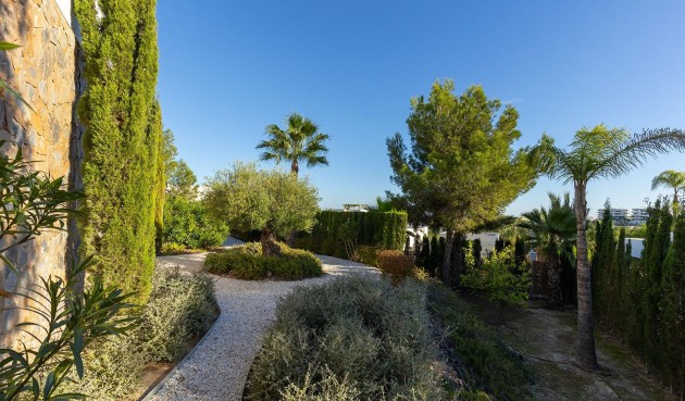 Återförsäljning - Villa -
Orihuela - Las Colinas Golf