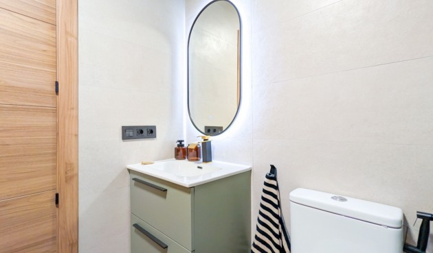 Återförsäljning - Apartment -
Torrevieja - Costa Blanca